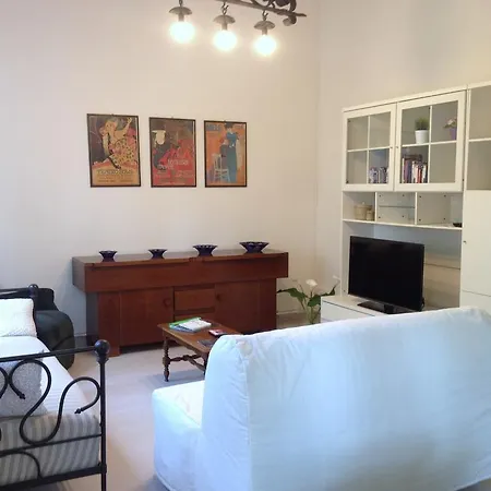 Holiday home Villetta Costa Fiorita
